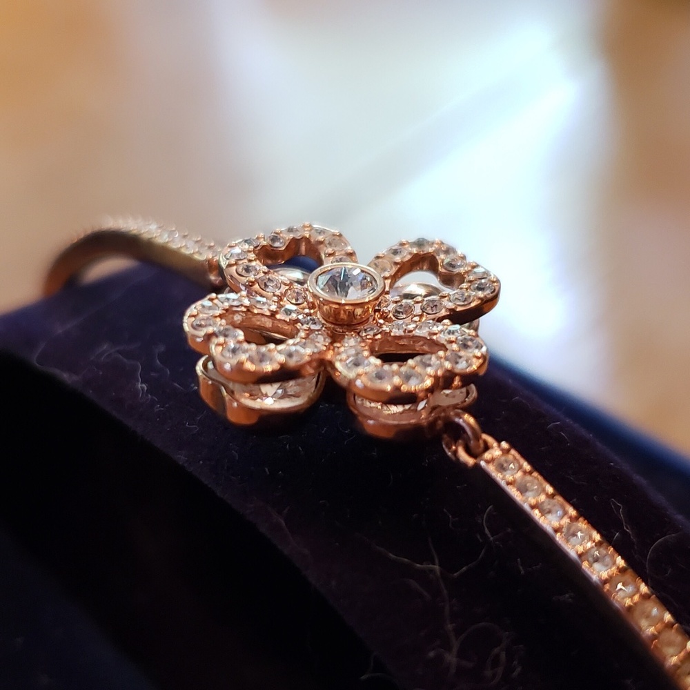 Swarovski Compass Rose Braclet